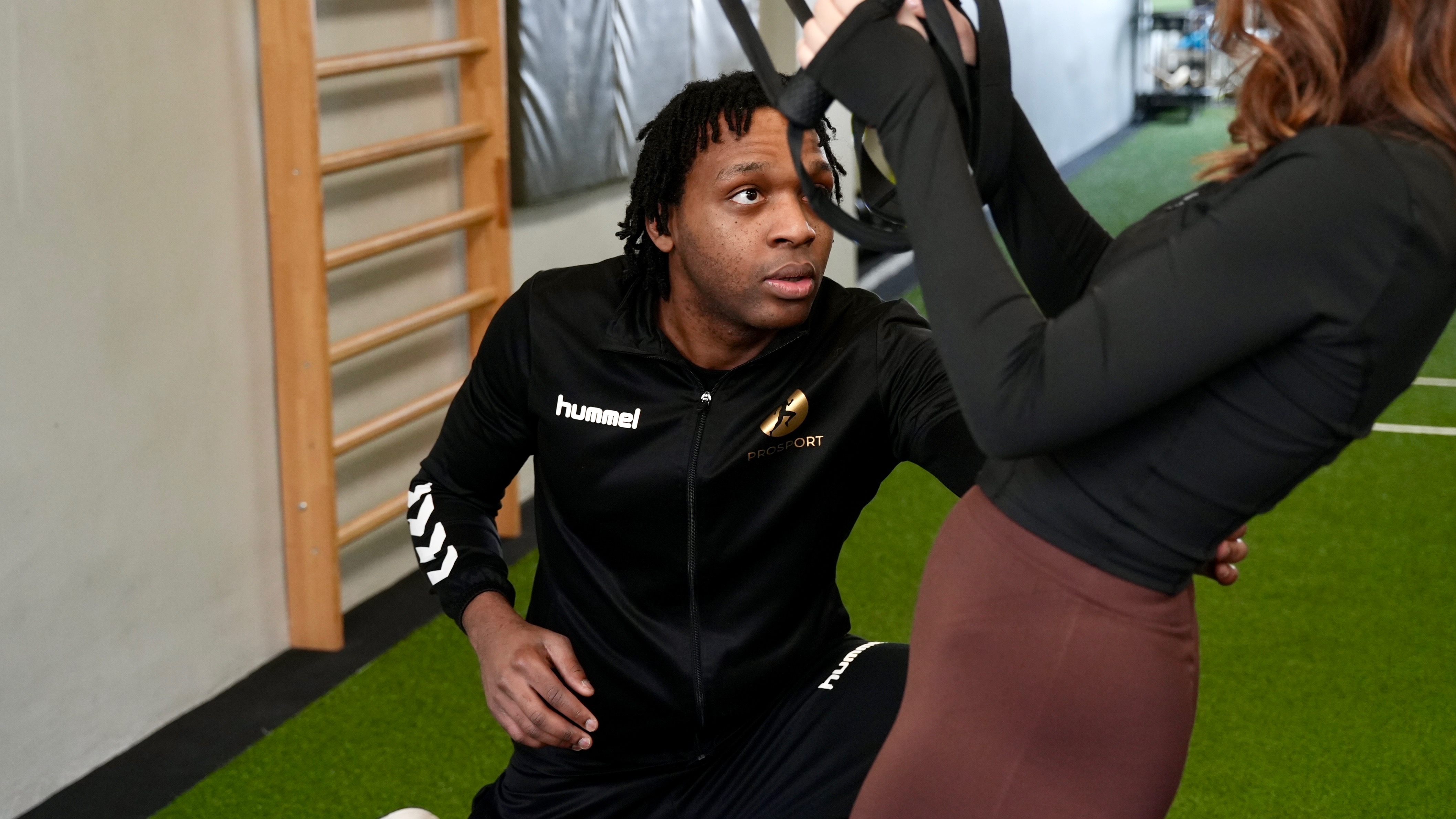 Trening stacjonarny - sled push w studio